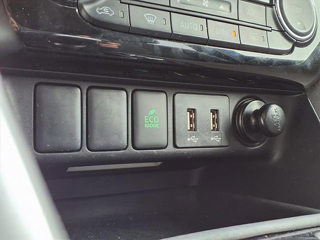 Used 2024 Mitsubishi Eclipse Cross AWD image 8
