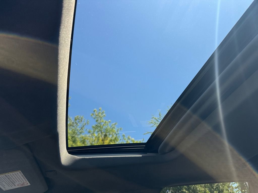 Used 2021 GMC Sierra 2500 Denali w/ Denali Ultimate Package AWD/4WD image 25