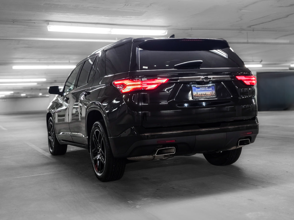 Used 2023 Chevrolet Traverse Premier w/ Redline Edition AWD/4WD image 5