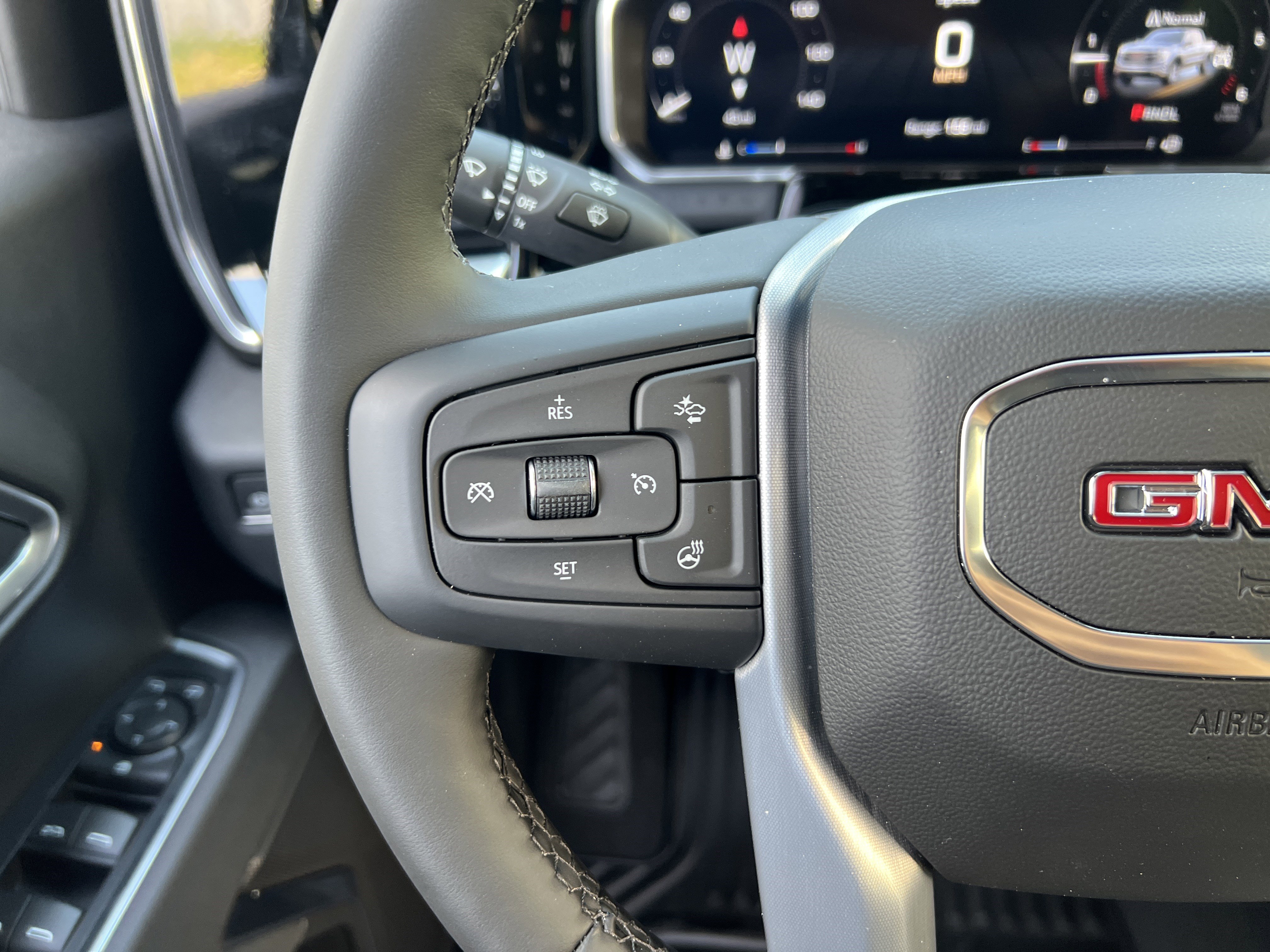 New 2026 GMC Sierra 1500 Elevation AWD/4WD image 25