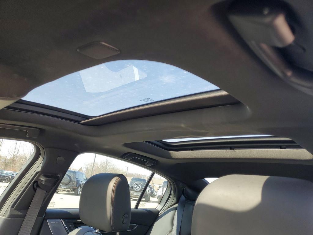 Used 2023 Cadillac CT5 Sport image 12