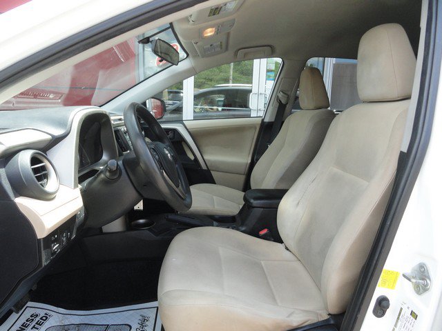 Used 2013 Toyota RAV4 LE AWD/4WD image 9