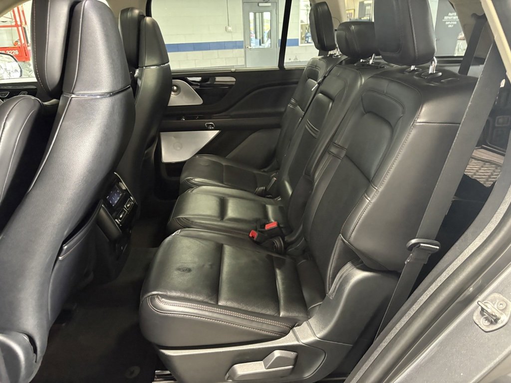 Used 2021 Lincoln Aviator Reserve image 24