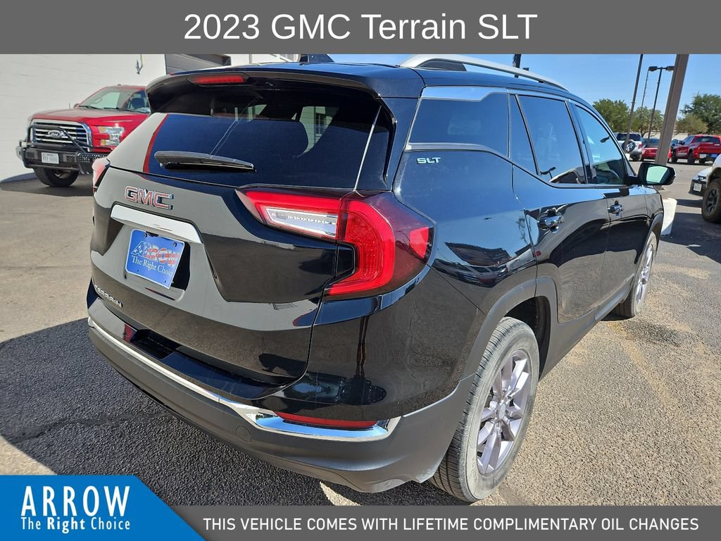 Used 2023 GMC Terrain SLT FWD image 12