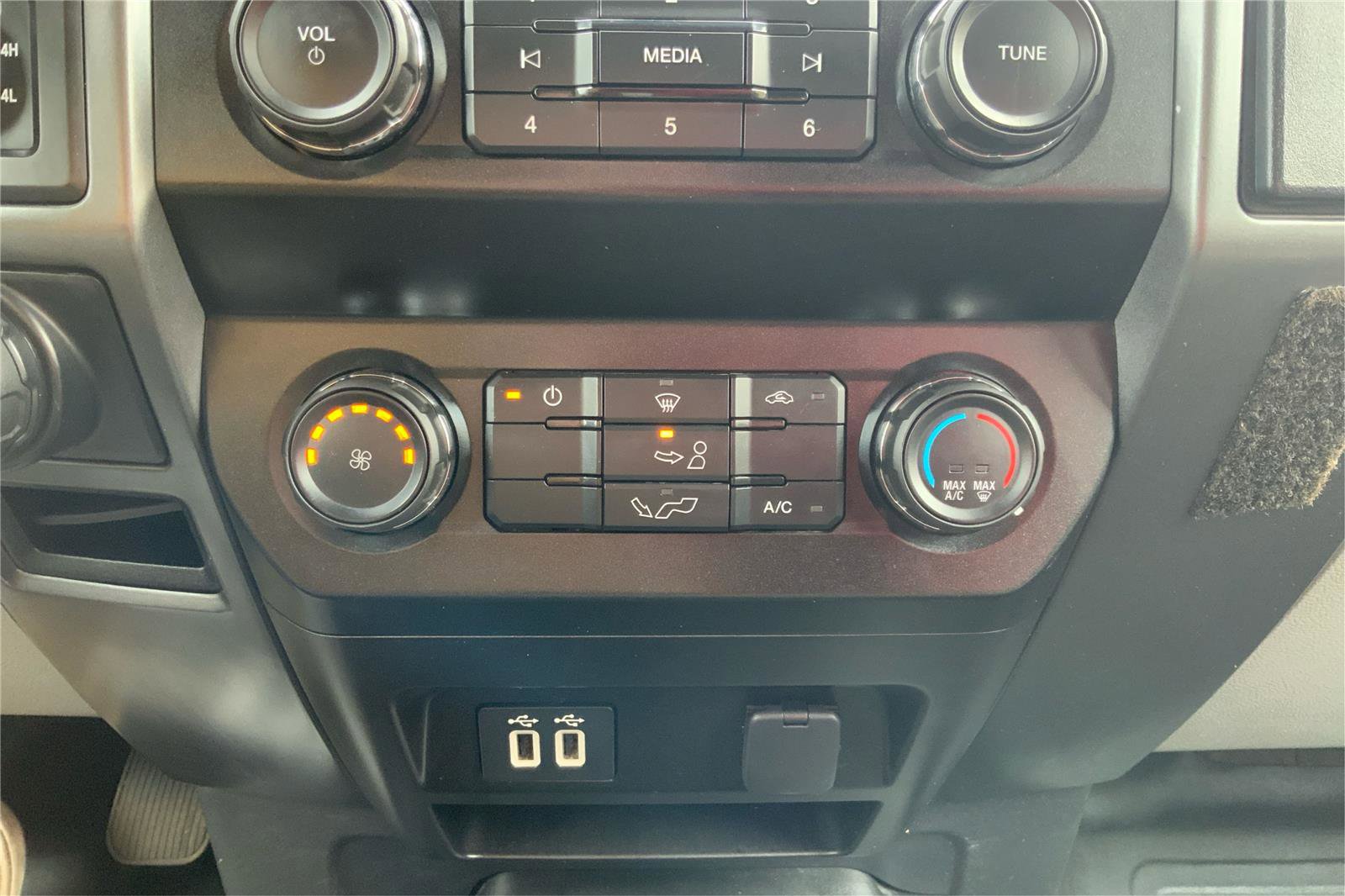 Used 2019 Ford F150 XLT w/ Trailer Tow Package AWD/4WD image 33