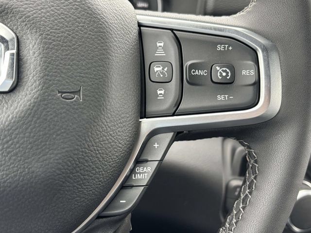 New 2026 RAM 1500 4x4 Crew Cab image 18