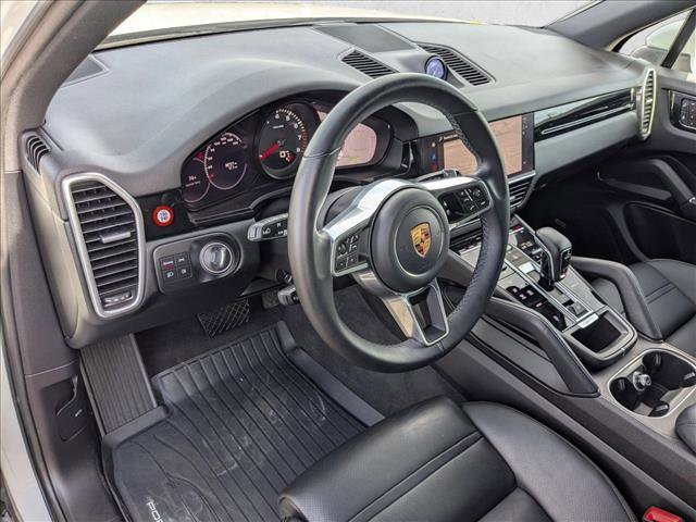 Used 2022 Porsche Cayenne image 10