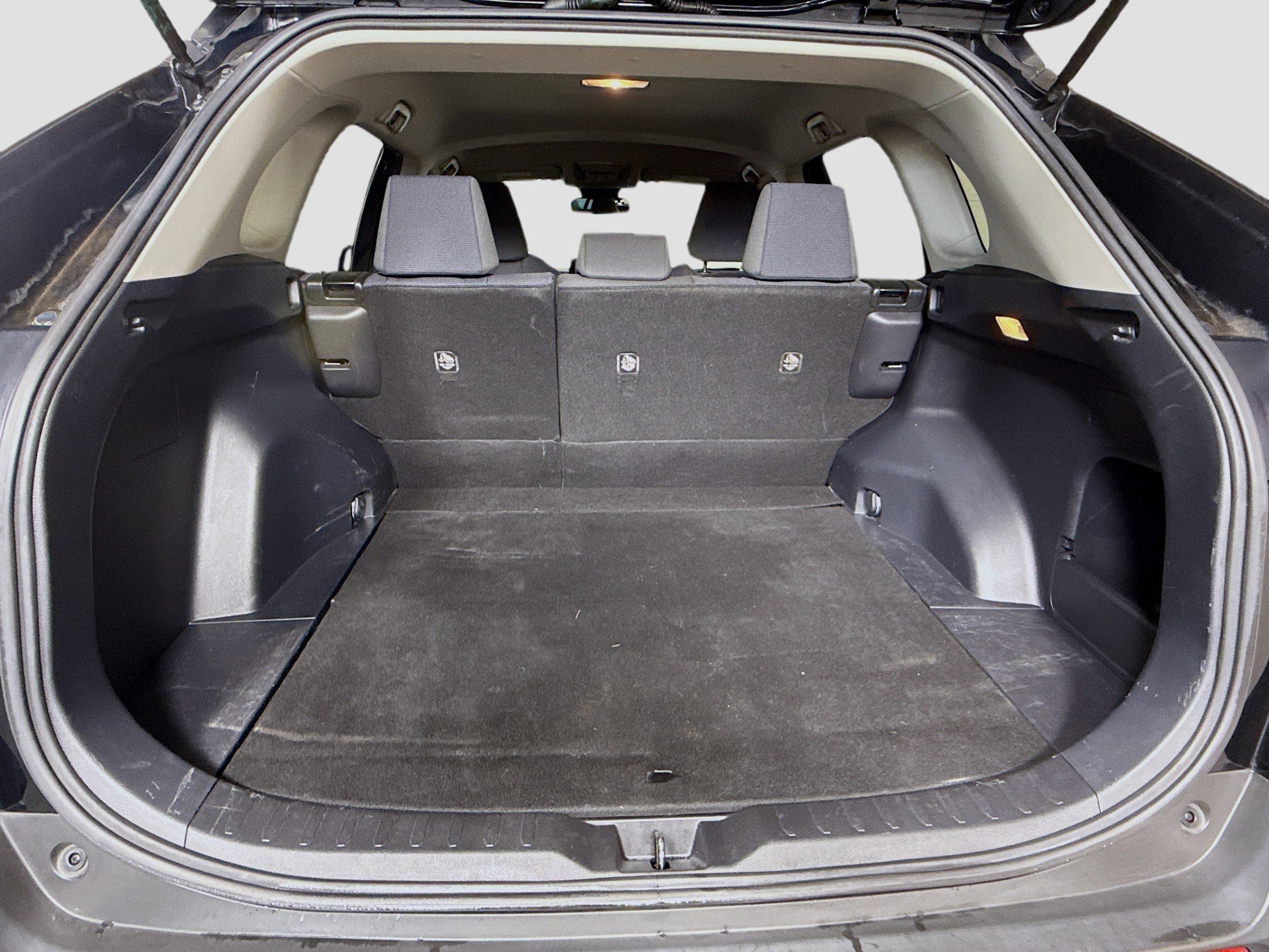 Used 2020 Toyota RAV4 LE image 34