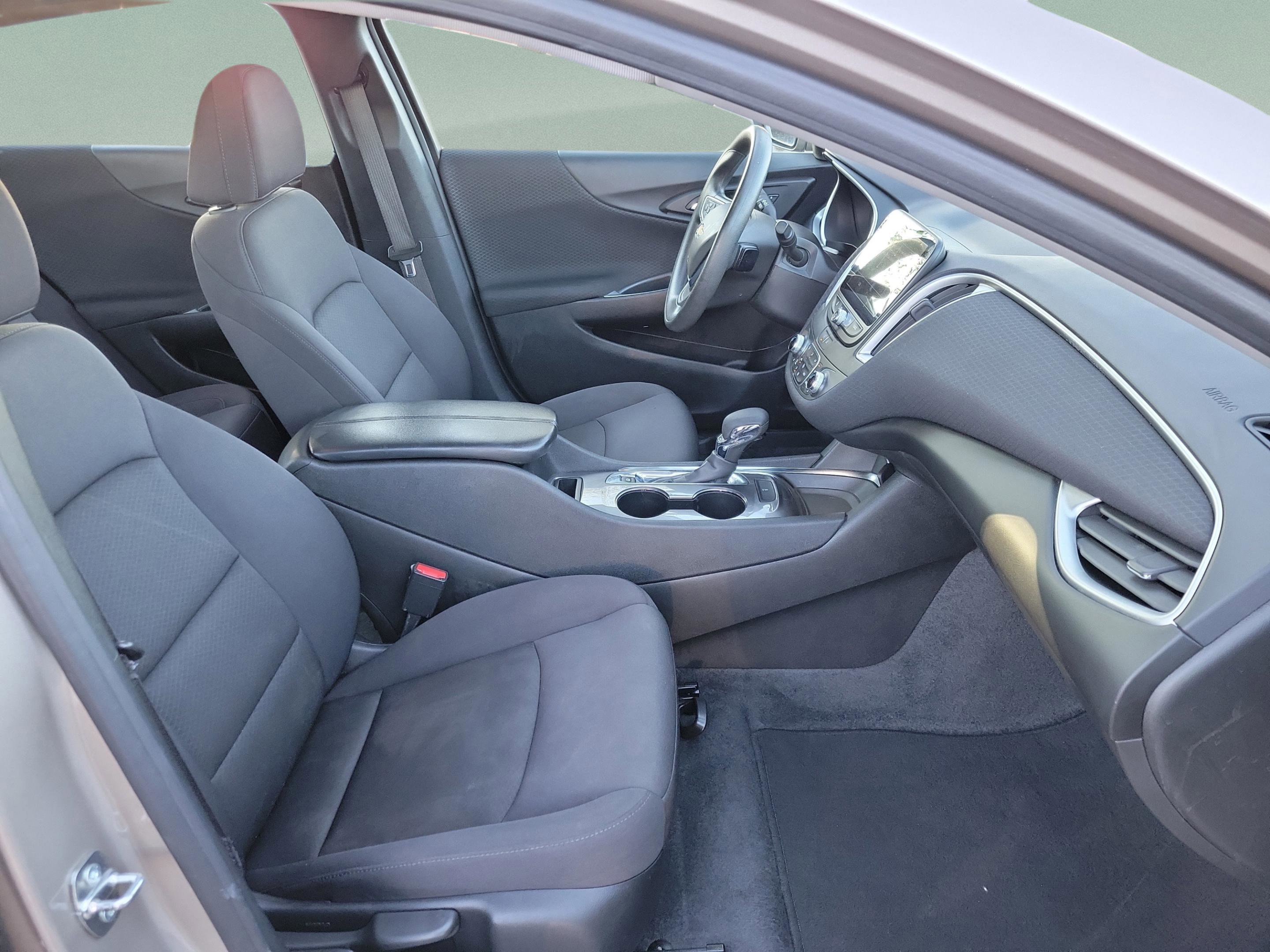 Used 2023 Chevrolet Malibu LT image 31