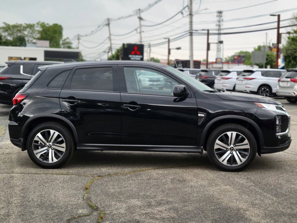 Used 2022 Mitsubishi Outlander Sport ES image 6