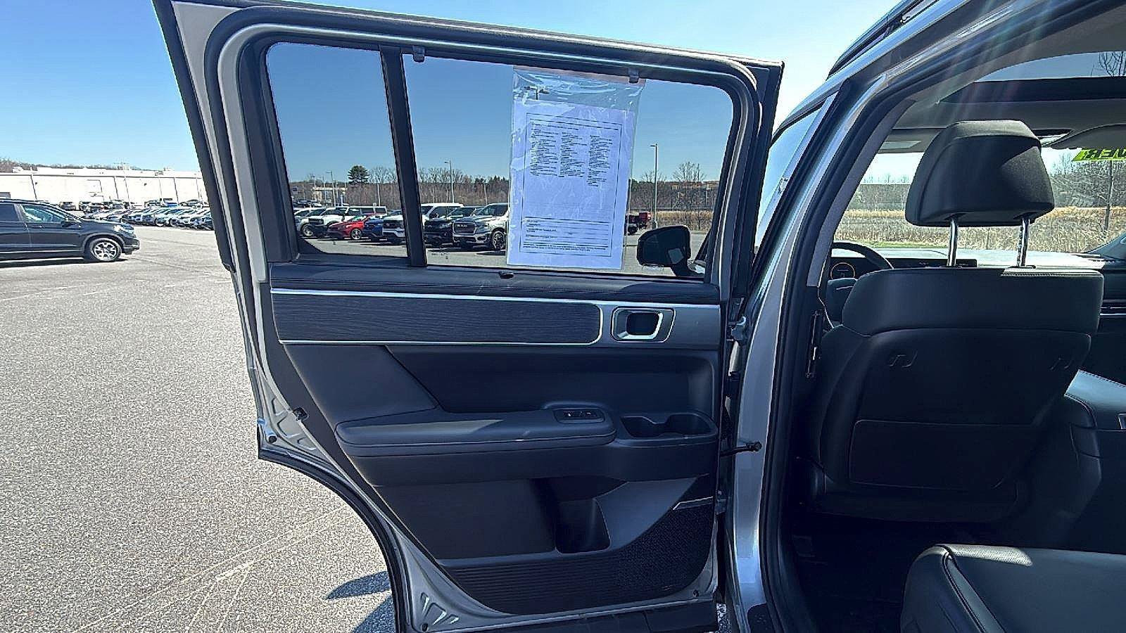 Certified 2024 Hyundai Santa Fe Limited FWD image 22