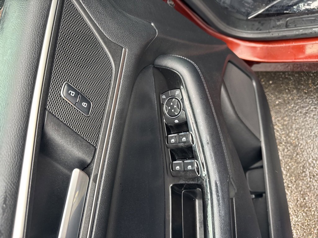 Used 2015 Ford Edge SEL w/ Equipment Group 201A image 17