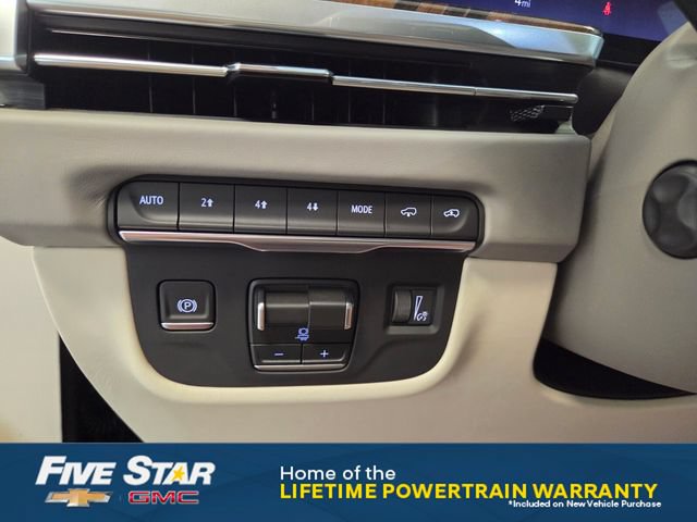New 2026 Cadillac Escalade Platinum Sport w/ LPO, Floor Liner Package AWD/4WD image 30