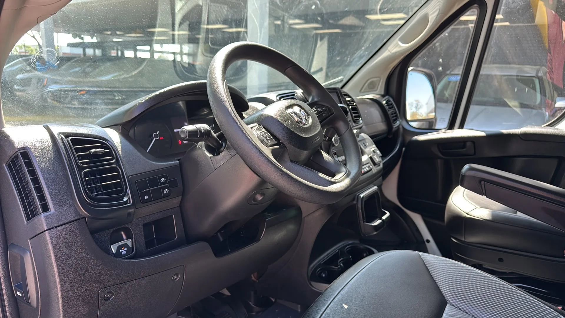Used 2024 RAM ProMaster 2500 w/ Safety Group FWD image 13