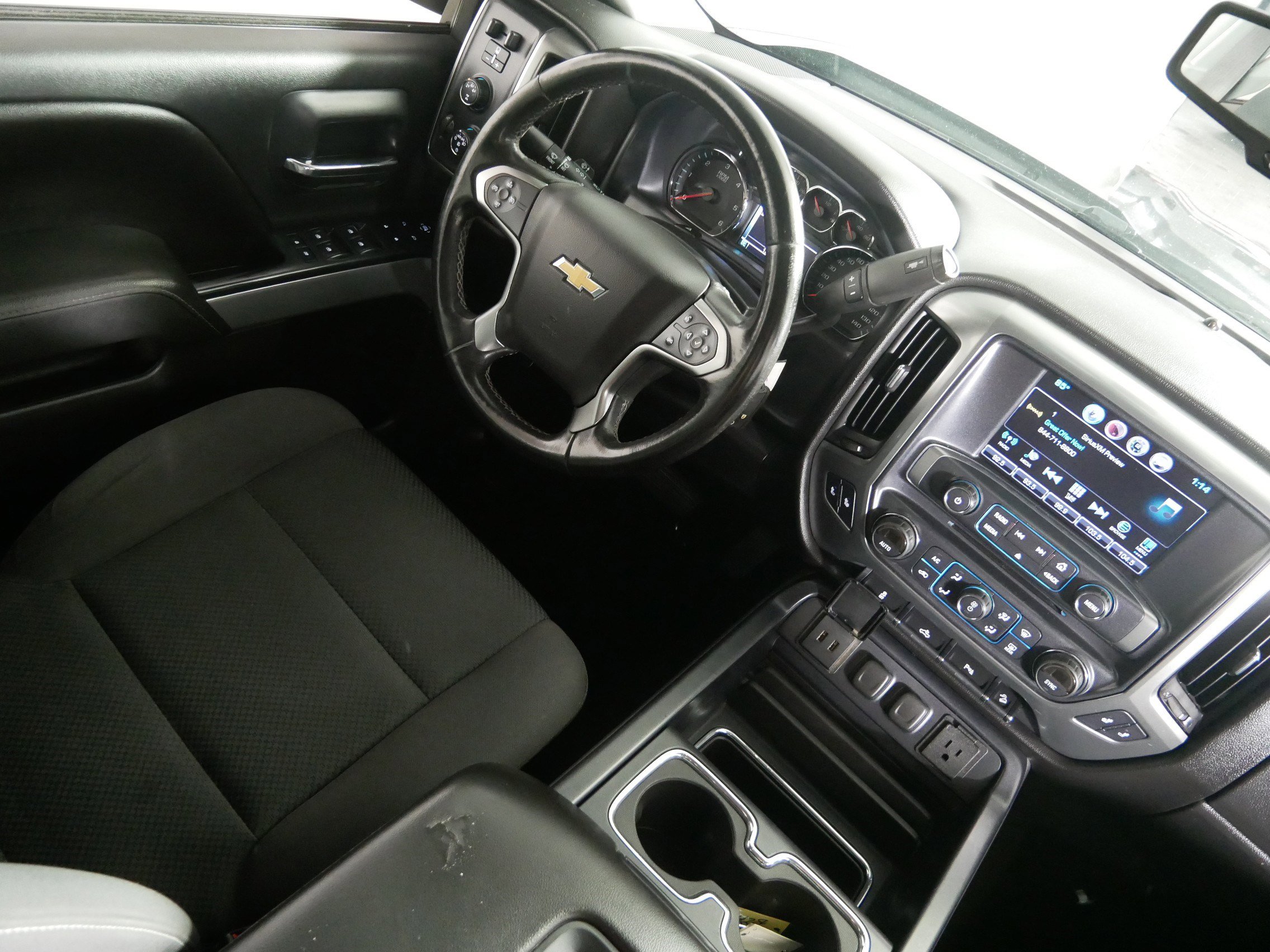 Used 2016 Chevrolet Silverado 2500 LT w/ Midnight Edition AWD/4WD image 9