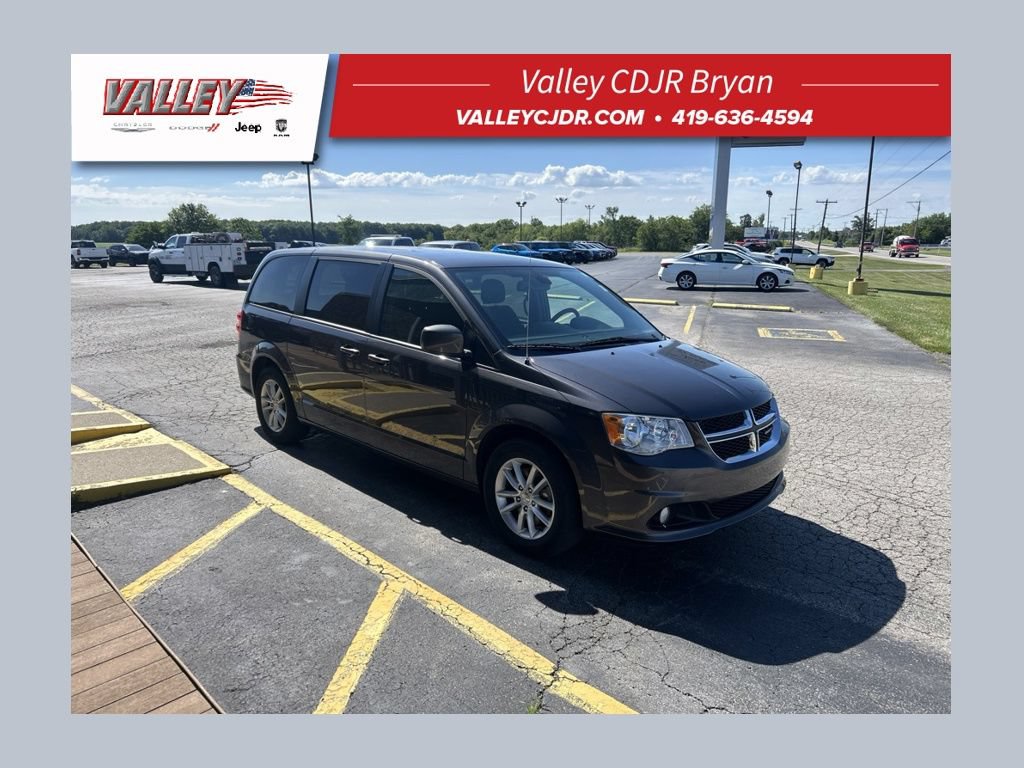 Used 2020 Dodge Grand Caravan SE FWD image 1