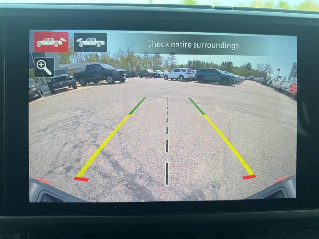 Used 2024 Jeep Gladiator Mojave w/ Technology Group AWD/4WD image 29
