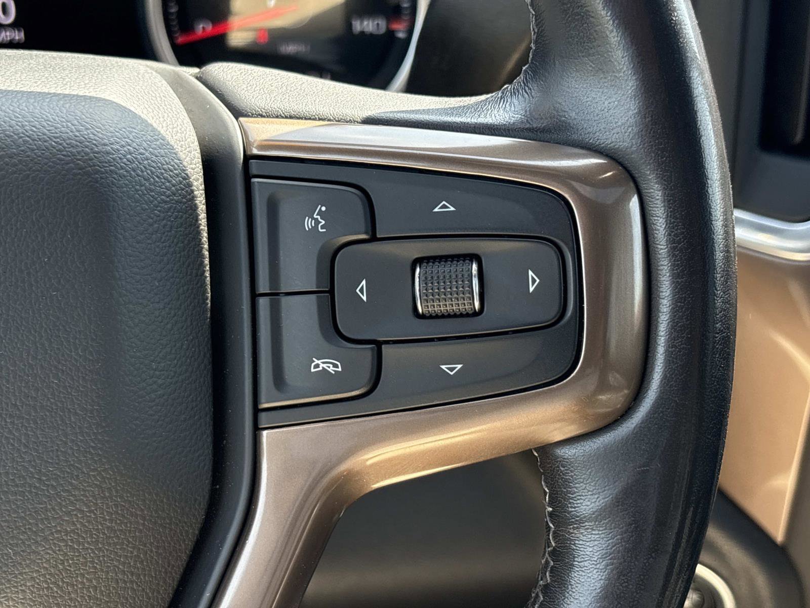 Used 2020 Chevrolet Silverado 1500 High Country w/ Technology Package image 21