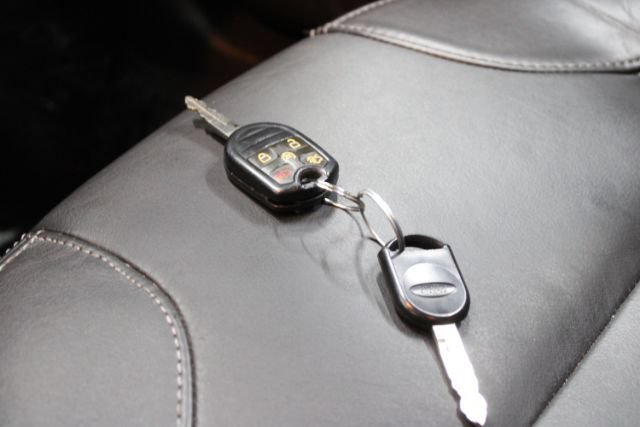 Used 2013 Ford Taurus SEL FWD image 15