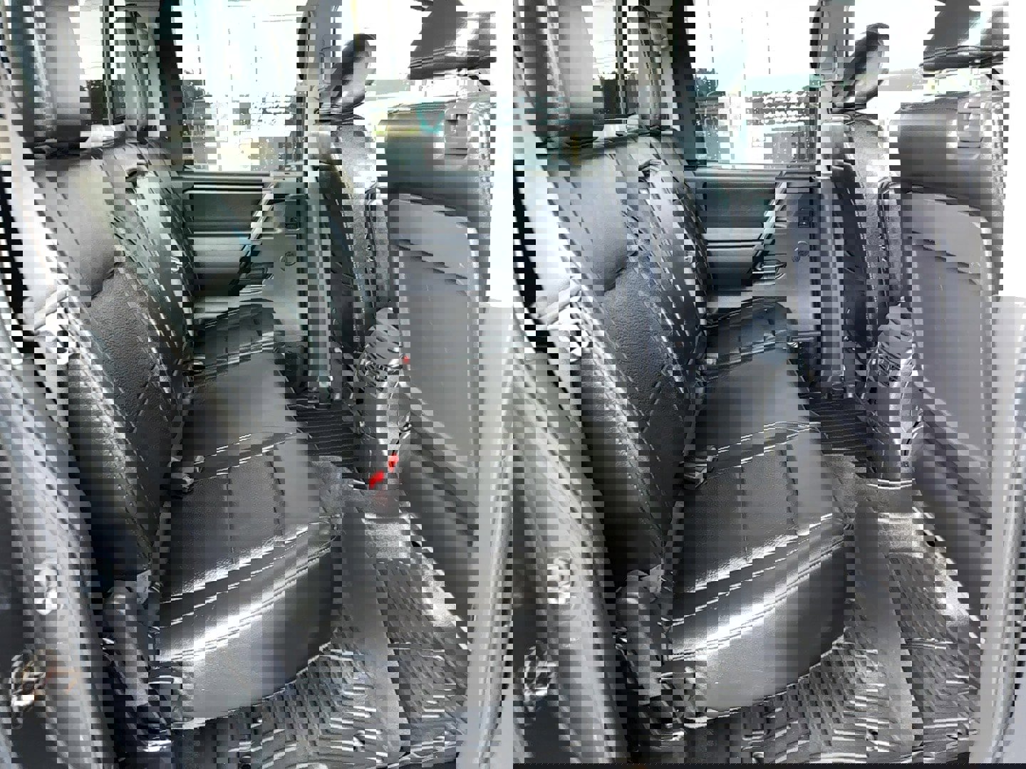 Used 2012 Nissan Titan SL image 22