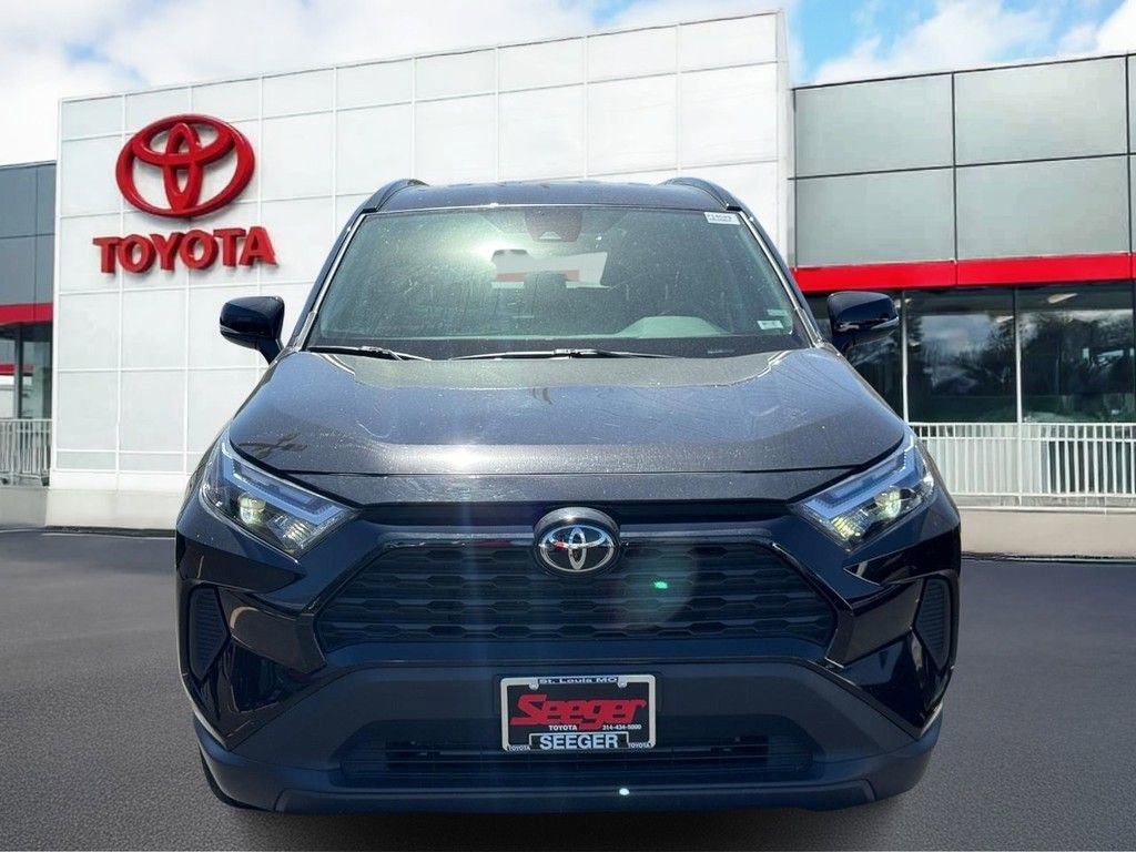 Certified 2025 Toyota RAV4 XLE AWD/4WD image 9