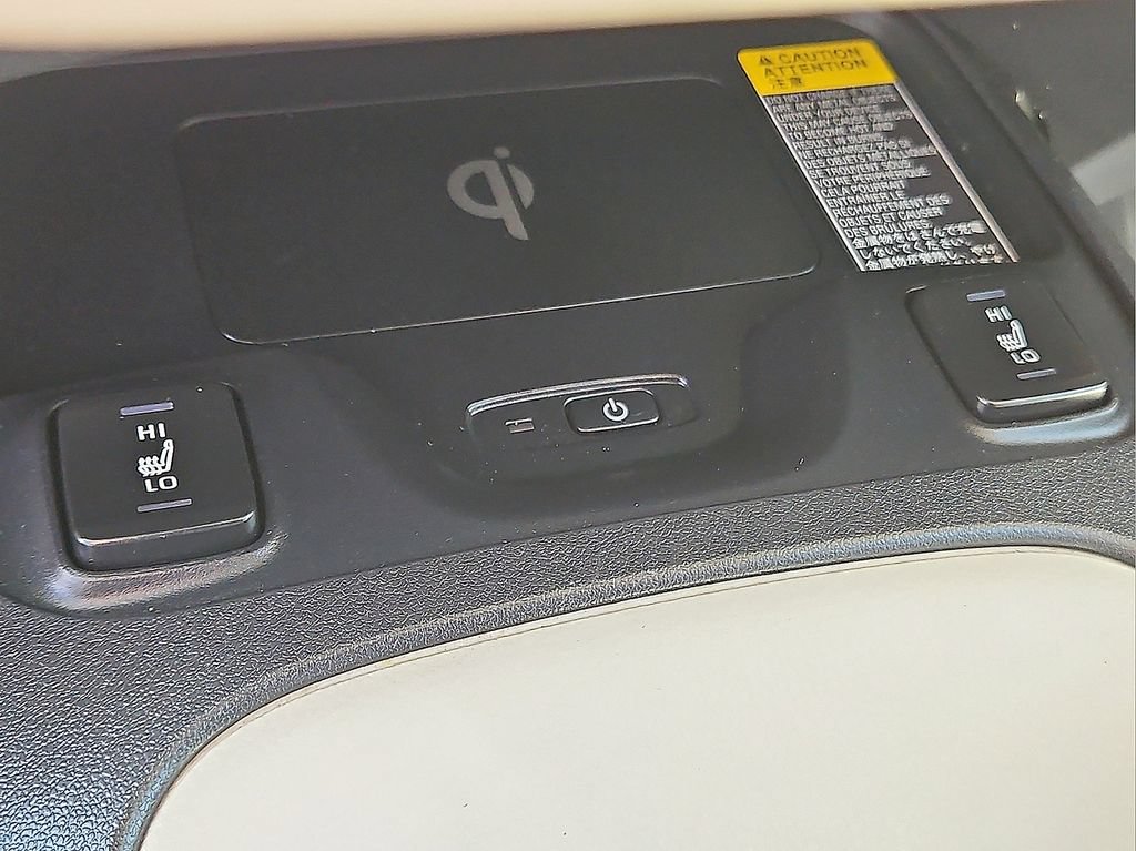 Used 2024 Toyota Corolla XLE FWD image 23