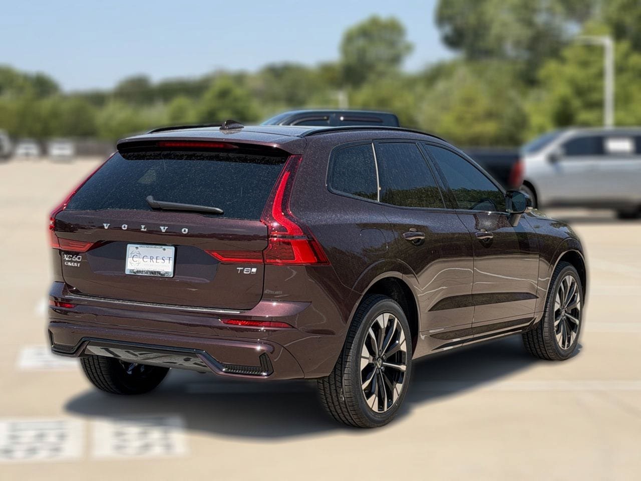New 2026 Volvo XC60 T8 Plus w/ Protection Package Premier AWD/4WD image 4