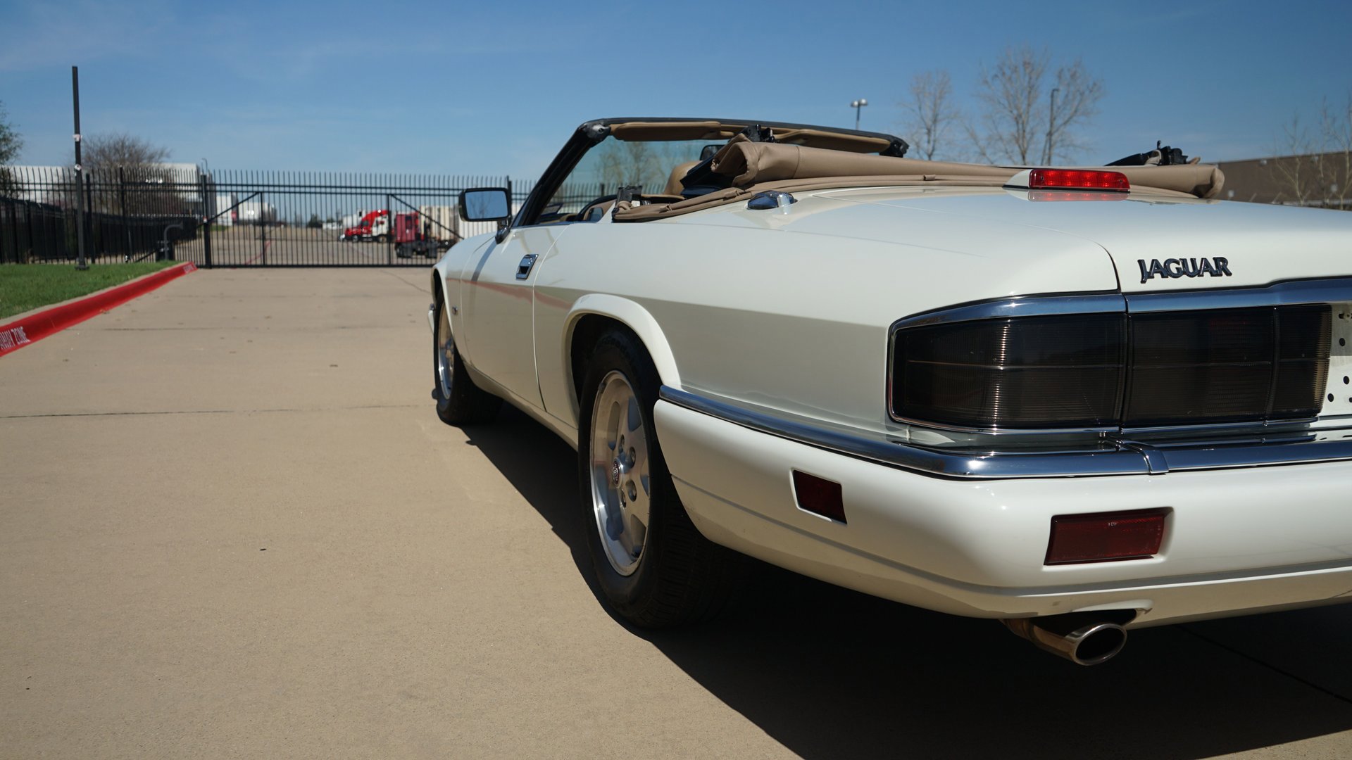 Used 1995 Jaguar XJS 4.0 Convertible image 29