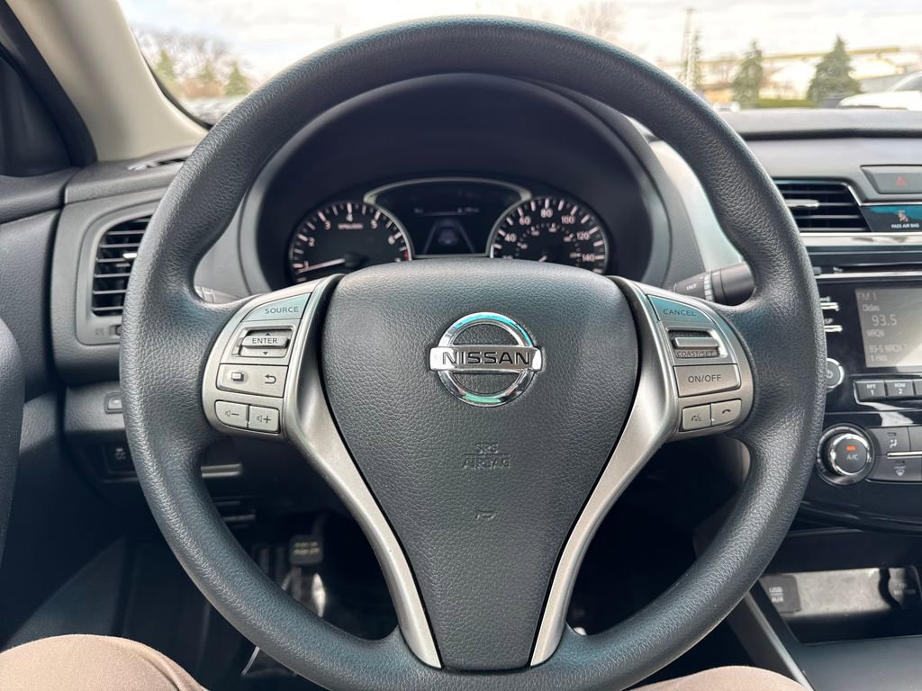 Used 2015 Nissan Altima 2.5 S w/ Power Driver Seat Package image 17