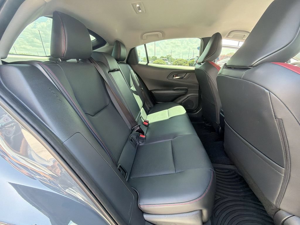 Used 2026 Toyota Prius Plug-In Hybrid FWD image 12