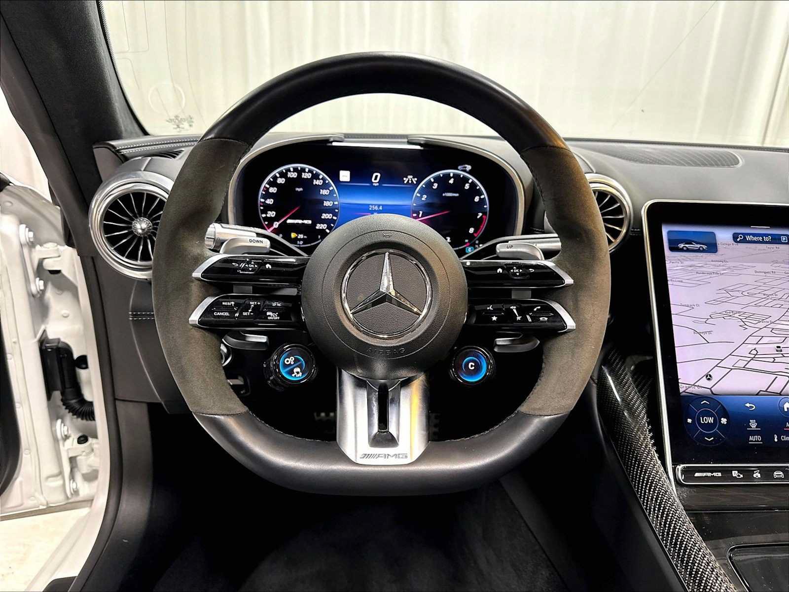 Used 2022 Mercedes-Benz SL 63 AMG 4MATIC image 17