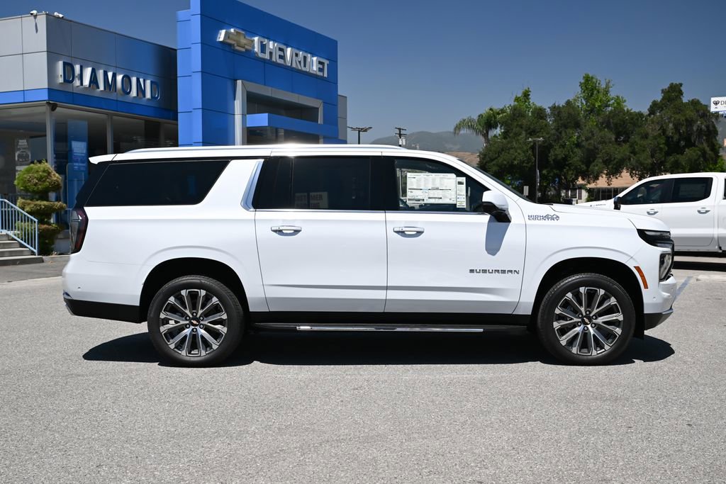 New 2026 Chevrolet Suburban High Country w/ Sun And Tow Package AWD/4WD image 3