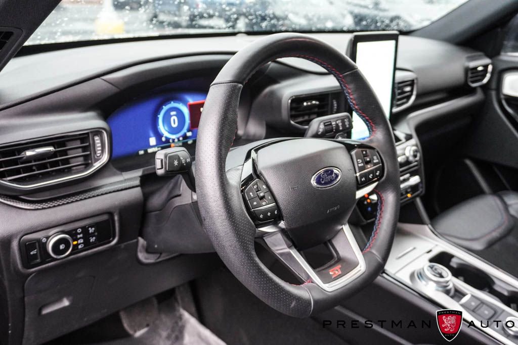 Used 2024 Ford Explorer ST w/ Equipment Group 401A AWD/4WD image 31