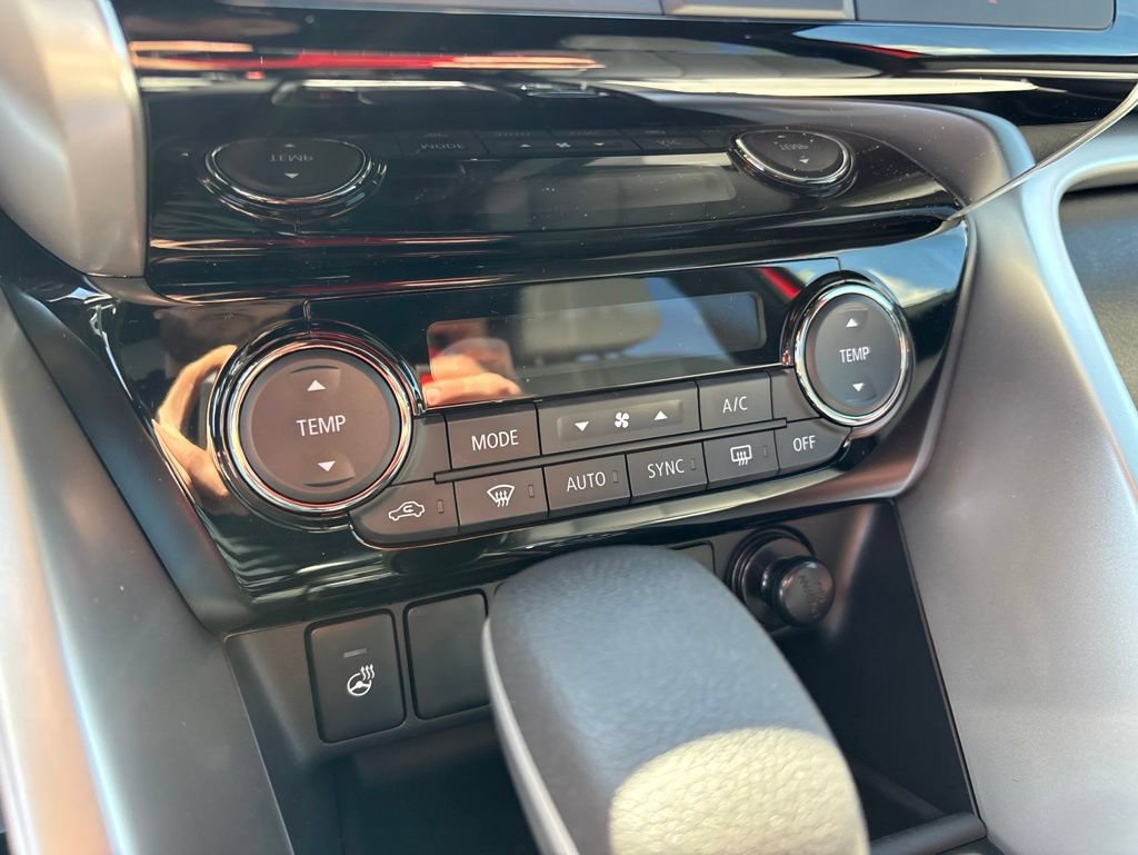 Used 2024 Mitsubishi Eclipse Cross SEL AWD/4WD image 15