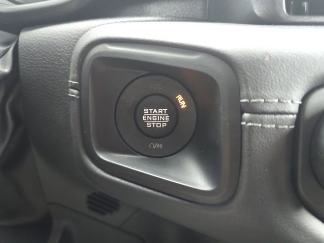 Used 2025 Jeep Wrangler Unlimited Sahara image 17