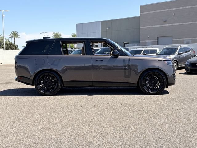 New 2026 Land Rover Range Rover Long Wheelbase SE AWD/4WD image 17