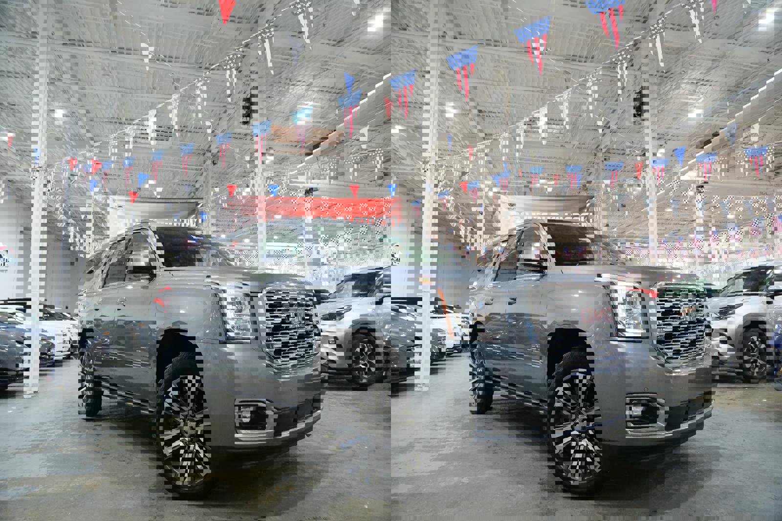 Used 2019 GMC Yukon XL Denali w/ Denali Ultimate Package image 2