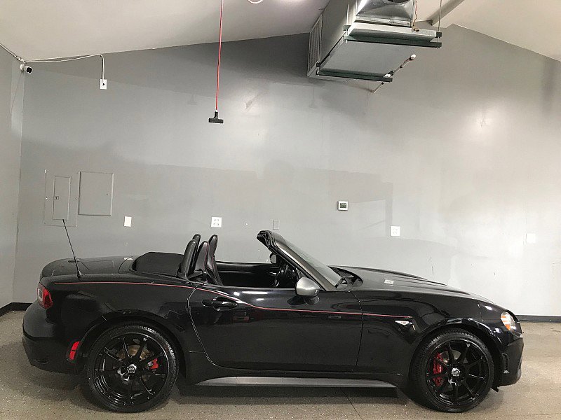 Used 2017 FIAT 124 Spider Abarth image 3