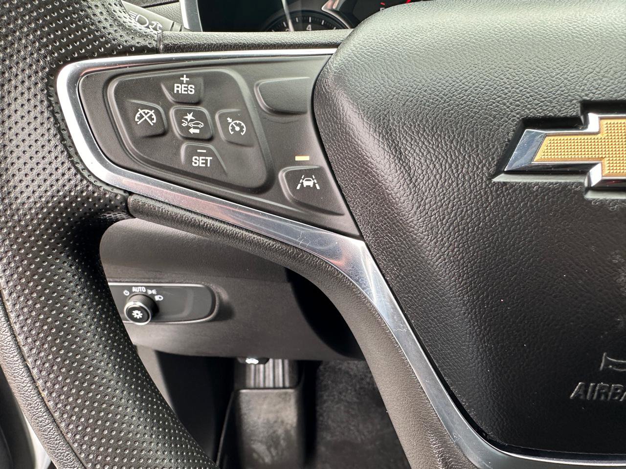 Used 2021 Chevrolet Equinox LT AWD/4WD image 13