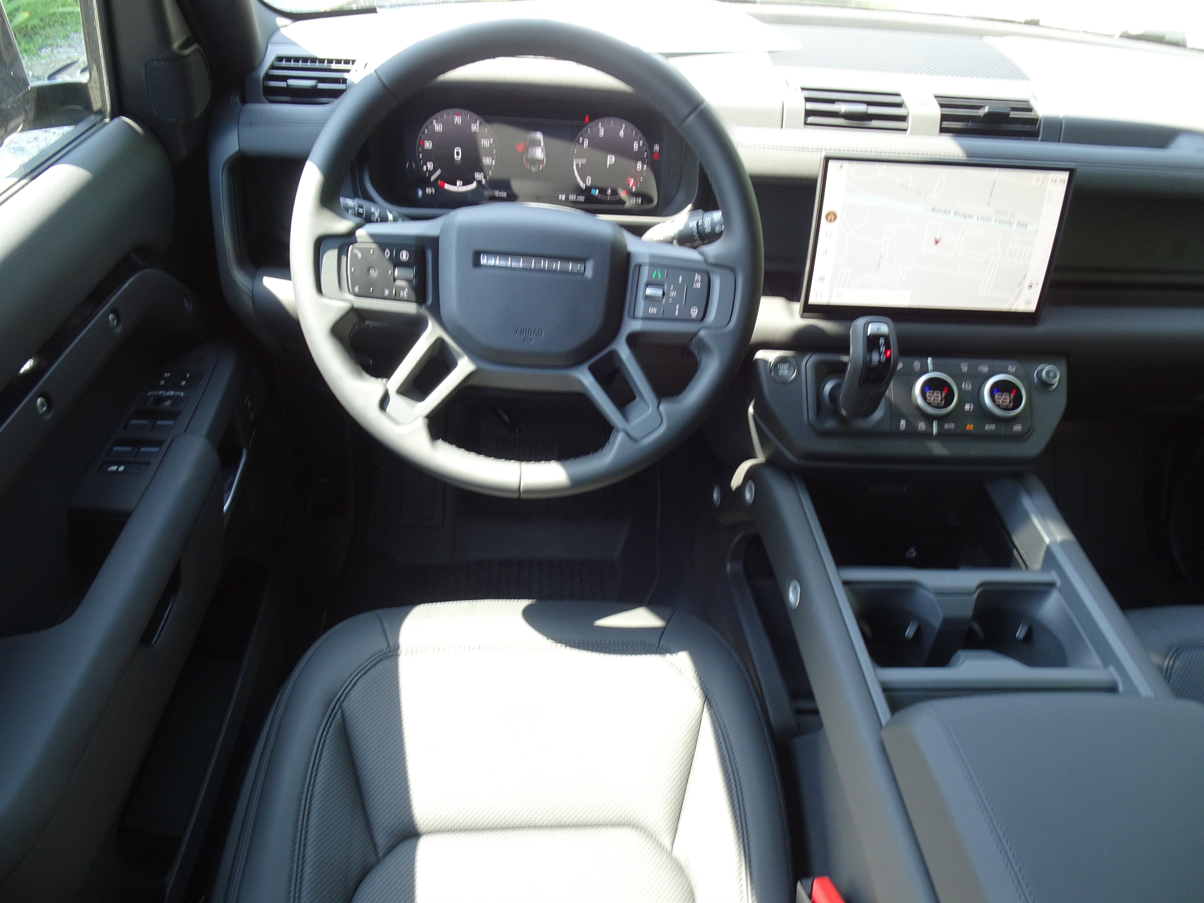 New 2025 Land Rover Defender 110 S image 23