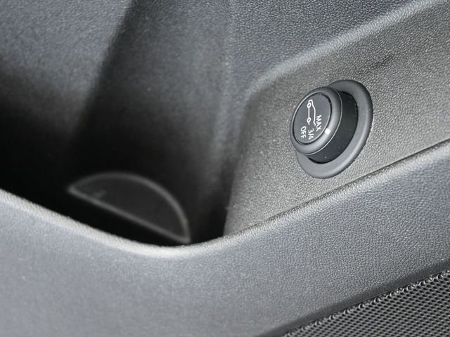 Used 2021 Chevrolet Equinox LT image 40