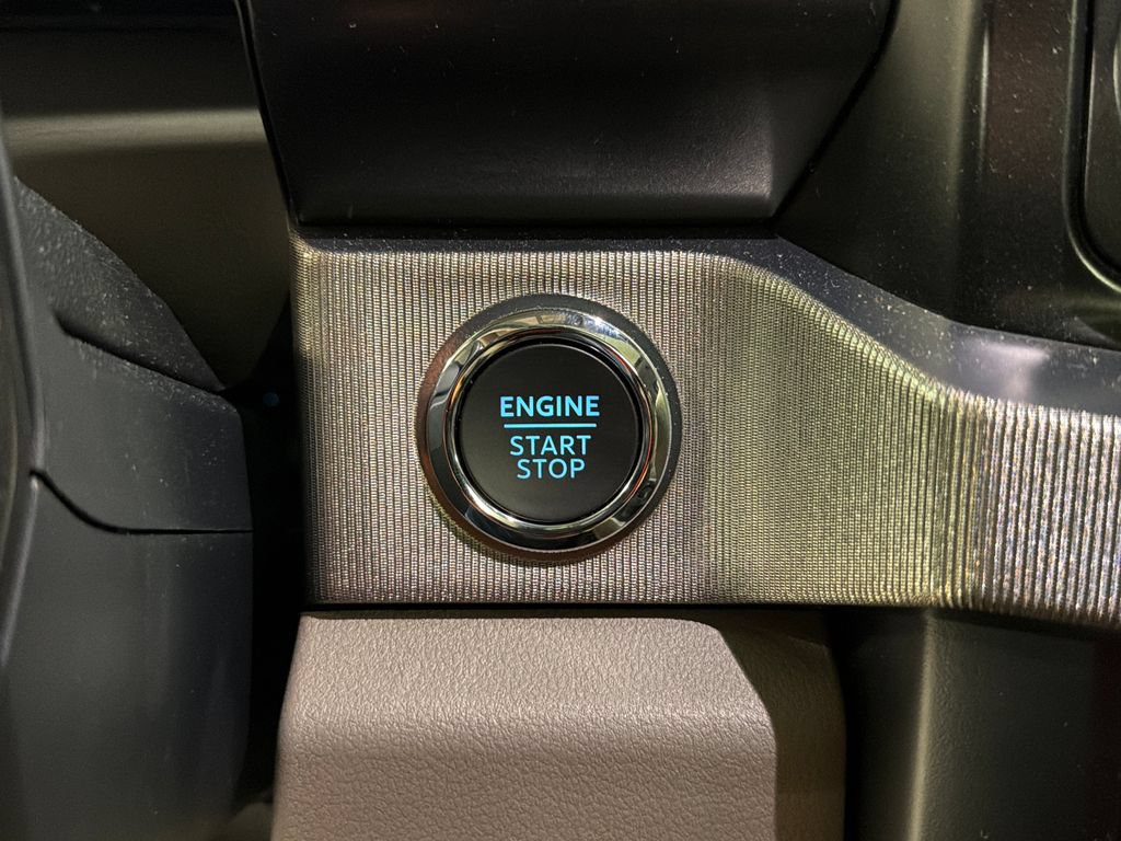 Used 2026 Ford F450 Platinum w/ Platinum Plus Package AWD/4WD image 45