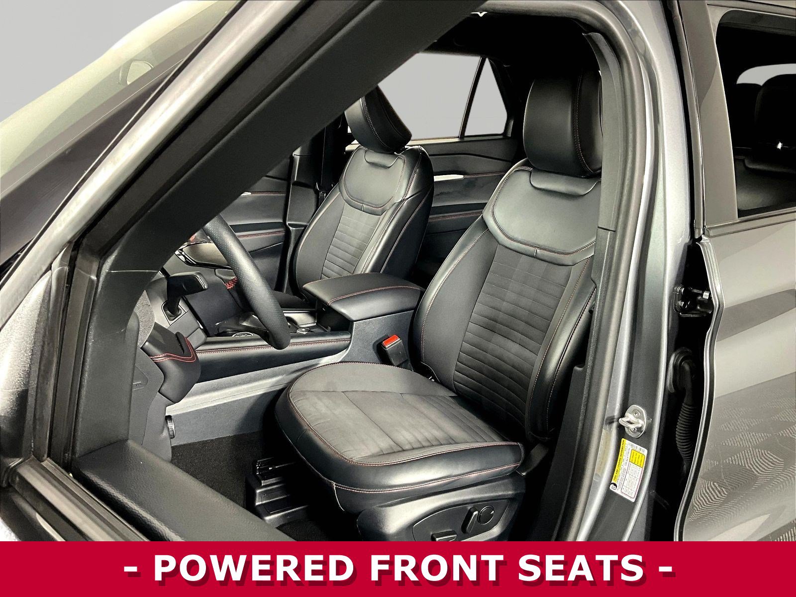 Used 2025 Ford Explorer ST-Line AWD/4WD image 21