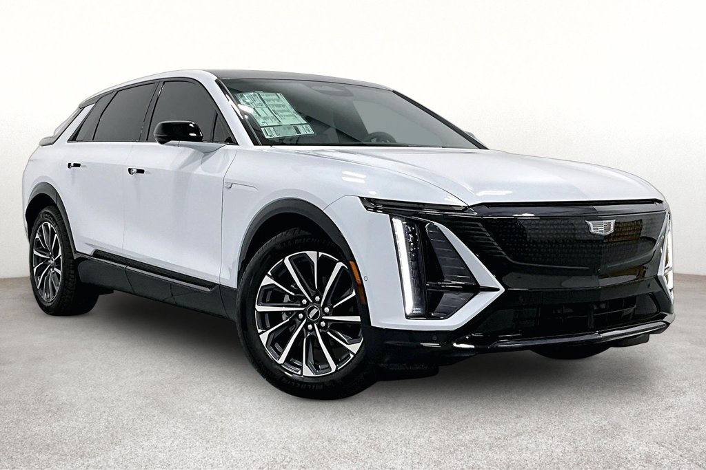 New 2027 Cadillac Lyriq Sport w/ LPO, Floor Liner Package
