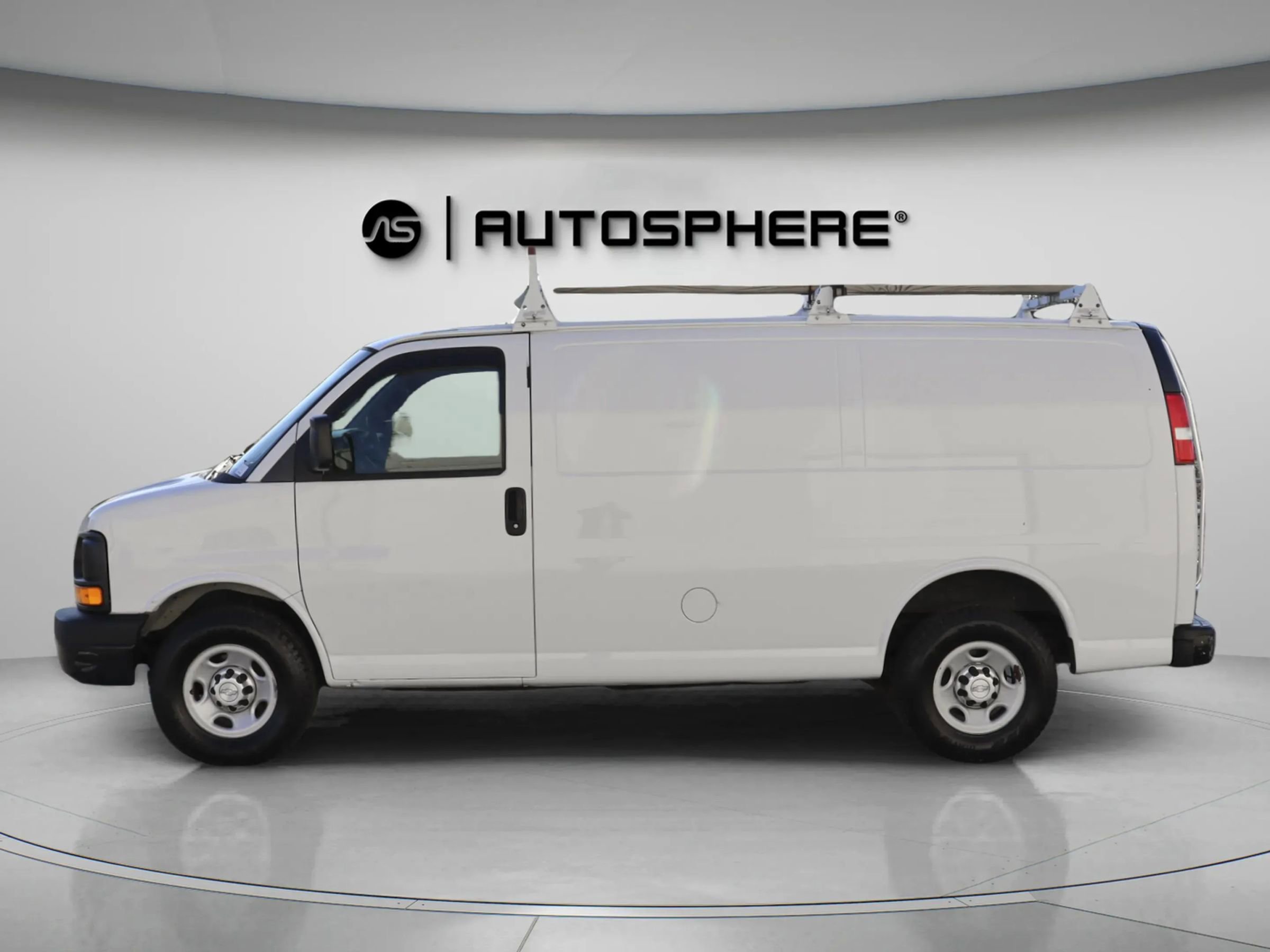Used 2016 Chevrolet Express 2500 image 5