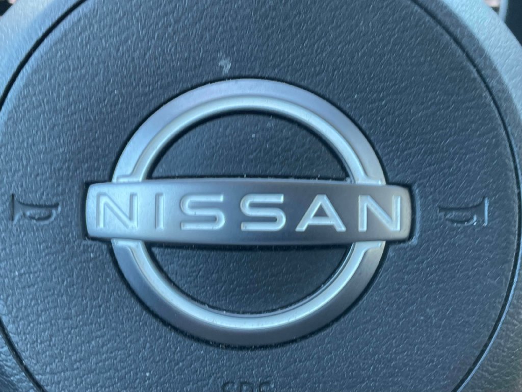 Used 2023 Nissan Rogue SV AWD/4WD image 32