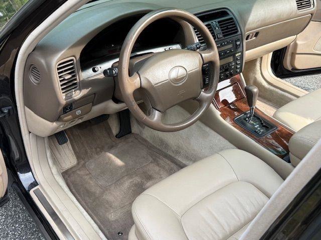 Used 1995 Lexus LS 400 RWD image 7