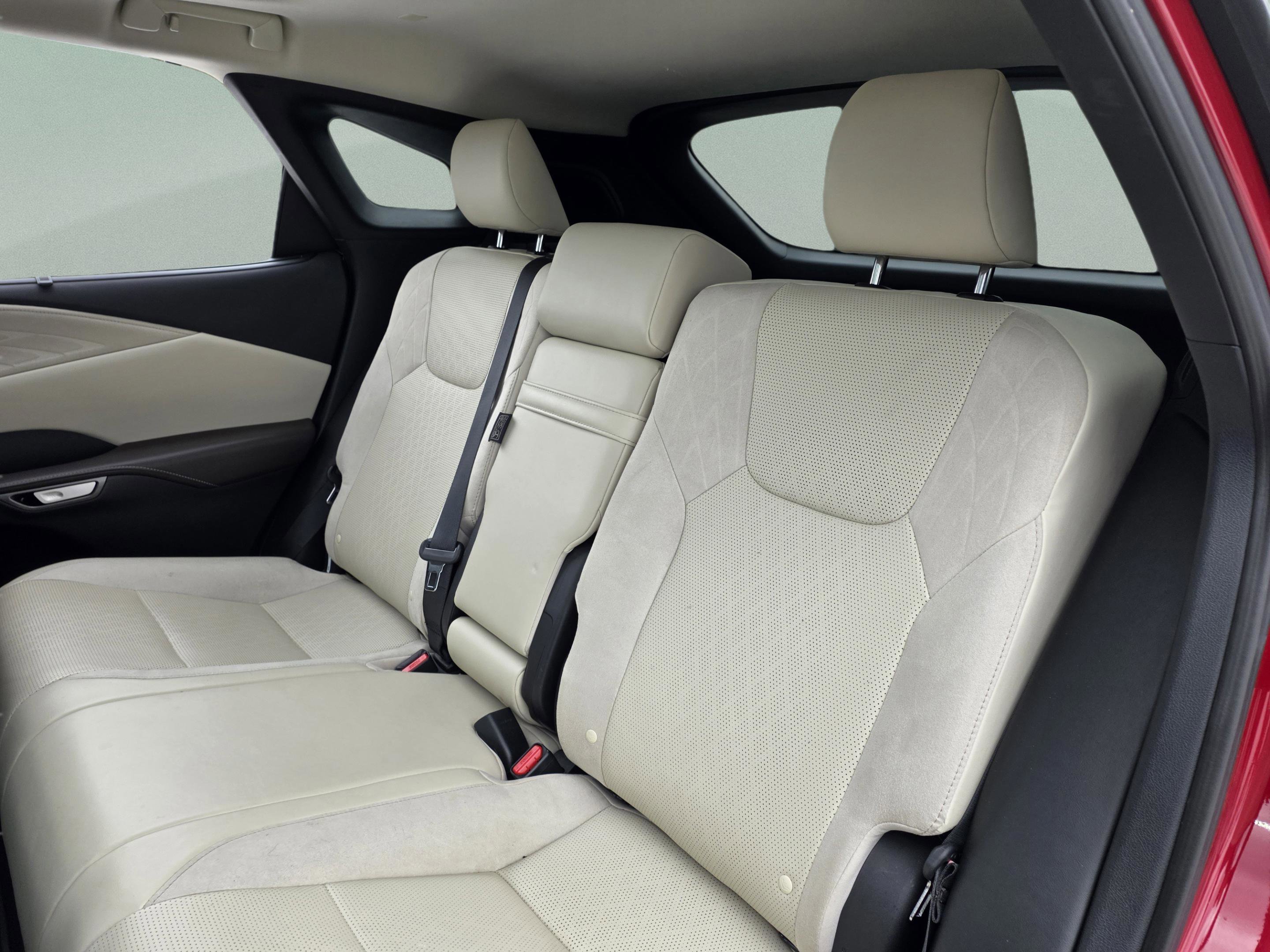 Certified 2023 Lexus RX 350 w/ Accessory Package (Z1) image 22