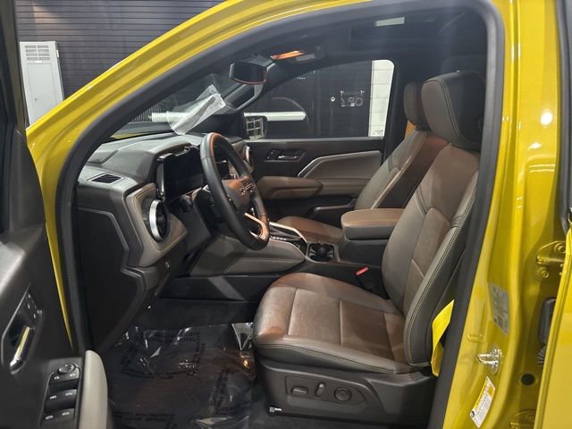 Used 2023 Chevrolet Colorado ZR2 w/ ZR2 Convenience Package III image 11