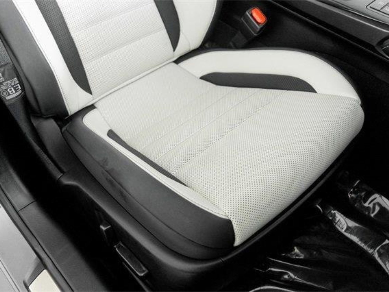 Used 2024 Lexus IS 500 w/ Accessory Package image 60